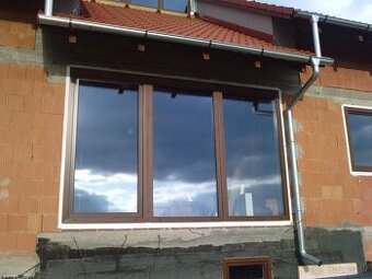 Plastové a hliníkové okná a dvere