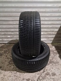 Hankook zimné 235/45/R17