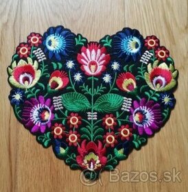Folk vyšívaná nažehľovačka