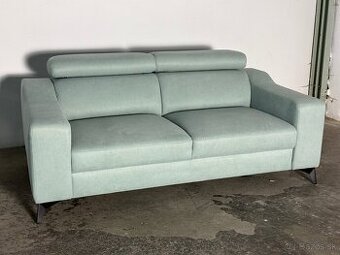 Predám novú sedaciu súpravu – nemecká kvalita a pohodlie.“