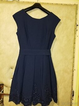 Elegantné dámske šaty