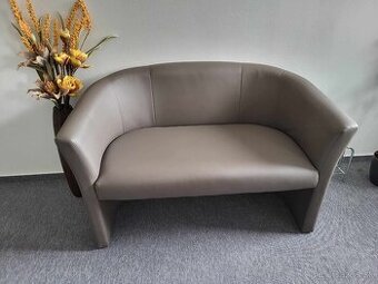 Kozenkove kreslo hnede, top stav