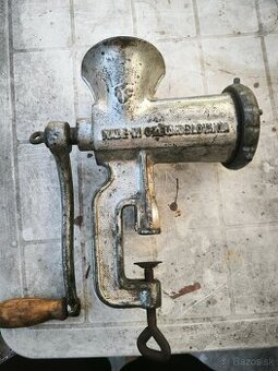 Predám ručný mlynček na mäso