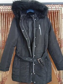 Nádherná dámska zimná bunda