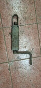 Ručná brzda na vlečku