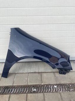 Predný blatník VW Golf 5 LA5G tmavomodrá