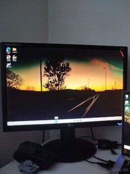 LG flatron 22234S VGA + HDMI redukcia