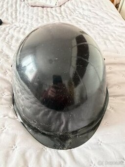 Vojenská prilba ČSĽA