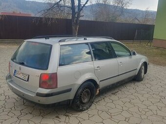 Predam volkswagen passat b5.5