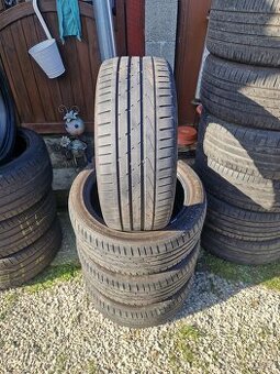 Predám letné pneu Hankook  225/45r17