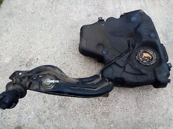 Palivova nadrz diesel passat b7 passat cc