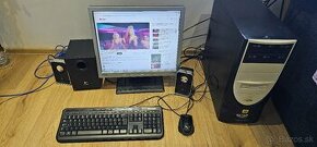 Stolový počítač + monitor + repro