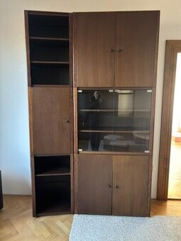 Darujem skrine za odvoz