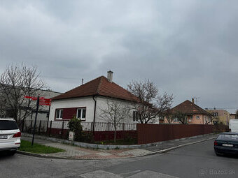 Investičný dom 246m2 v najkrajšej domovej štvrti Ružinova