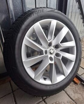 Alu disky 5x112 R17 Škoda Stratos + 215/55 R17 zimné pneumat