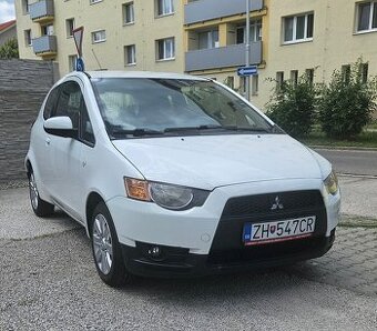 Mitsubishi Colt 1.3 - benzín