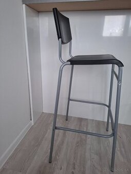Lacno predám pohodlné stoličky