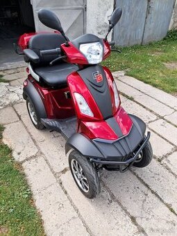 Elektricky invalidny vozik