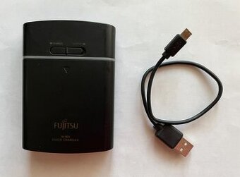 Fujitsu Ni-MH Quick Charger/powerbank