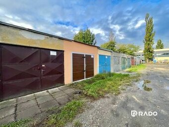 RADO | Garáž 26m2 + vlastný pozemok | Trojdomy - Nové Mesto