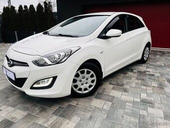 Hyundai i30 benzin