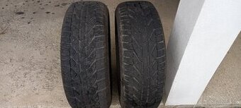 2x zimné 215/60/16