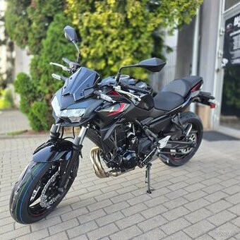 Kawasaki Z650 matte dark gray 2025 50kw aj 35kw.