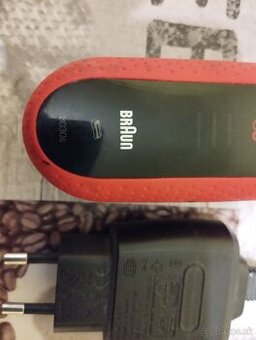 Predám holiaci strojček