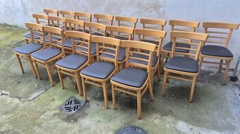 Židle s novým polstrováním a novým lakem (č.63)