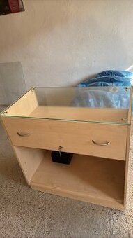 Predajné pulty do predajne