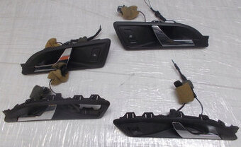 podsvietené vnútorné kľučky Octavia L&K