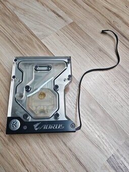 Vodný blok pre procesor INTEL a dosku