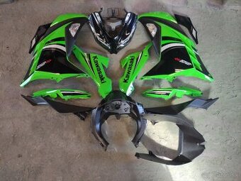 Predám komplet kawasaki ninja 300 special edition