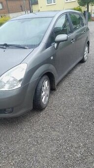 toyota corolla verso