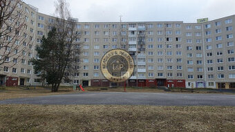PREDAJ: 3 izbový byt 70 m2 s 2 WC + loggia Jesenná ul.