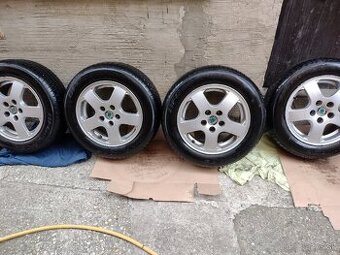 Pneumatiky (gumy) s diskami (elektróny škoda)