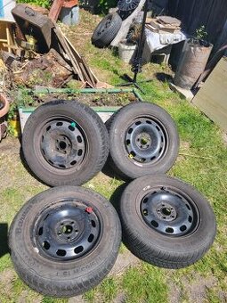 Zimne Pneumatiky 165/65 R15