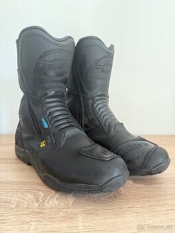 Moto čižmy
