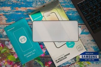 Tvrdené sklo Nillkin pre Samsung - 10€ až 12€
