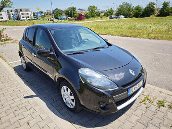 Predám Renault Clio 1.2 benzín, automat