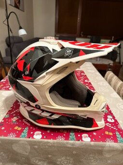 Prilba NOX SPARK