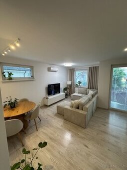 Štýlový 3-izbový byt so záhradou, klimatizáciou a parkovaním