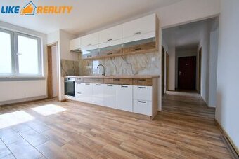 REZERVOVANÉ Veľkometrážny 3 izbový byt Príbovce