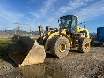 CELNY NAKLADAC NEW HOLLAND W270