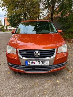 Volkswagen Touran 1.9 TDi, 2009, 7 miestny