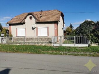 REZERVOVANÉ - Čiastočne zrekonštruovaný rodinný dom s letnou