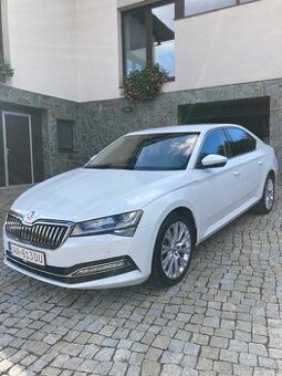 Skoda superb 2.0tdi Lim..