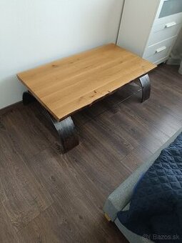 Konferenčný stolík