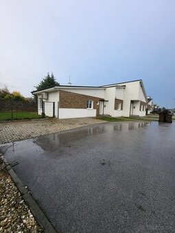 Ponúkame na predaj rodinný dom Veľká Paka