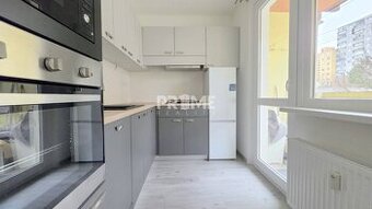 BÝVAJ PRVÝ v 2i byte, REKONŠTRUKCIA, BALKÓN, Jána Smreka, DN